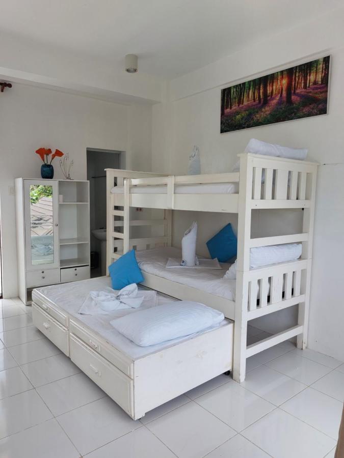 Rrj'S Beach Resort Oslob Esterno foto